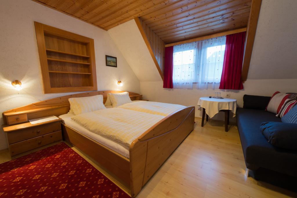 Haus Anneliese Apartment *